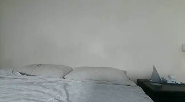 aussiepeaches online show from 12/30/24, 01:58