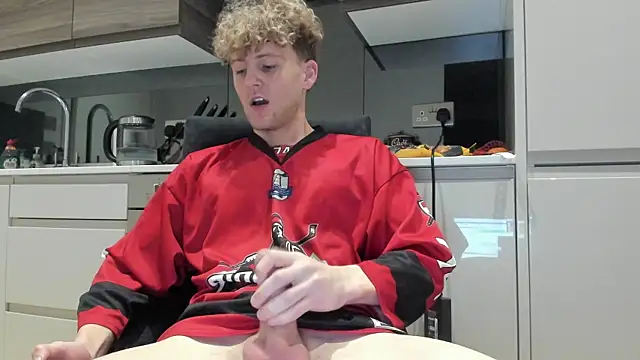 DominantAlex18 online show from 11/07/25, 02:11