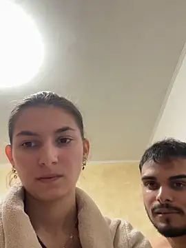 Snapshot of Brown_Velvet2 chatting on 10/12/25, 09:47 Brown Velvet2 online show from 10/12/25, 09:47