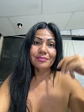 Snapshot of Nair_Hot77 chatting on 10/31/25, 01:39 Nair Hot77 online show from 10/31/25, 01:39