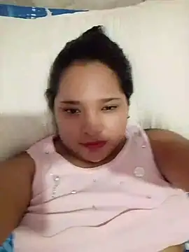 Angelly ricura online show from 04/15/26, 07:43