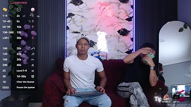 Snapshot of SpicyBoys_X chatting on 09/29/25, 12:05 SpicyBoys X online show from 09/29/25, 12:05