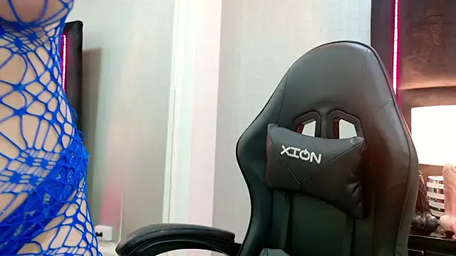 Snapshot of Sweet_Lucianaa chatting on 11/06/25, 08:32 Sweet Lucianaa online show from 11/06/25, 08:32