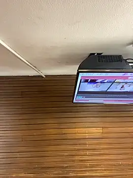 Snapshot of Adele_Pinkk chatting on 11/19/25, 11:10 Adele Pinkk online show from 11/19/25, 11:10