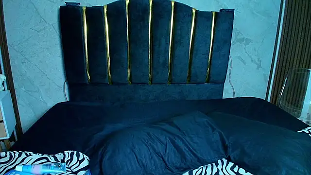 Aria  Lakshmi online show from 10/09/25, 03:04