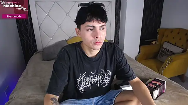 SamuFOXXX online show from 09/10/25, 08:31