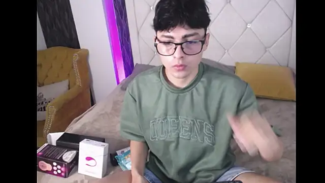 SamuFOXXX online show from 09/29/25, 08:24