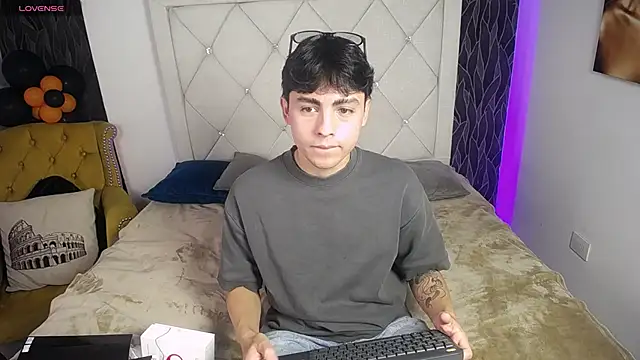 SamuFOXXX online show from 10/16/25, 08:10