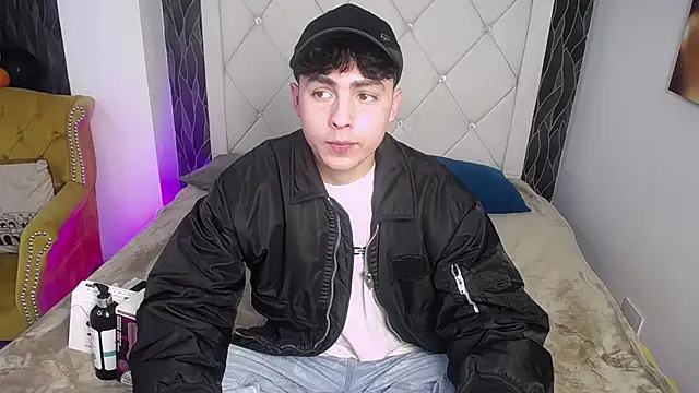 SamuFOXXX online show from 10/21/25, 08:20