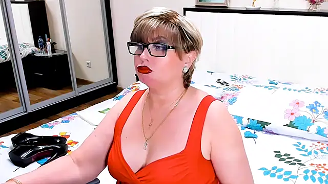 HappyWoman online show from 10/25/25, 08:25