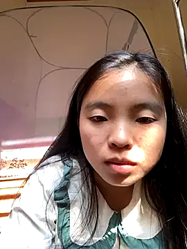 viluna online show from 11/25/25, 04:56