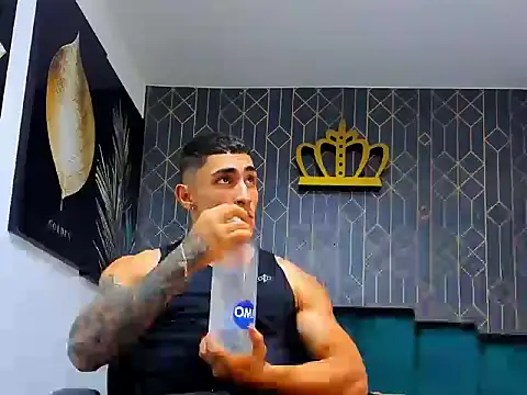 Snapshot of adrian_ray chatting on 11/11/25, 11:49 adrian ray online show from 11/11/25, 11:49