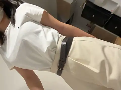 hikiwarinatto xoxo online show from 06/19/26, 11:52