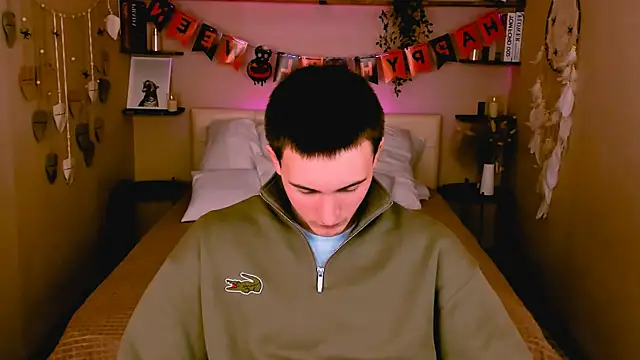 David  Diamond online show from 10/27/25, 03:49