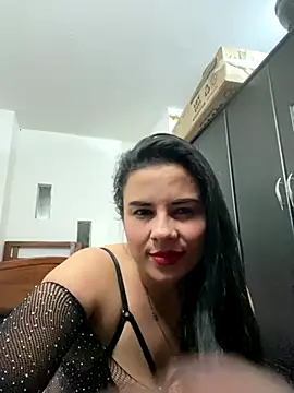 Snapshot of llanera64 chatting on 09/18/25, 03:19 llanera64 online show from 09/18/25, 03:19