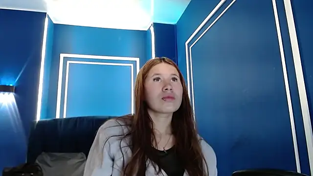 Snapshot of Olivia11_ chatting on 09/18/25, 03:25 Olivia11 online show from 09/18/25, 03:25