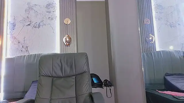 Olivia11  online show from 06/16/26, 12:41