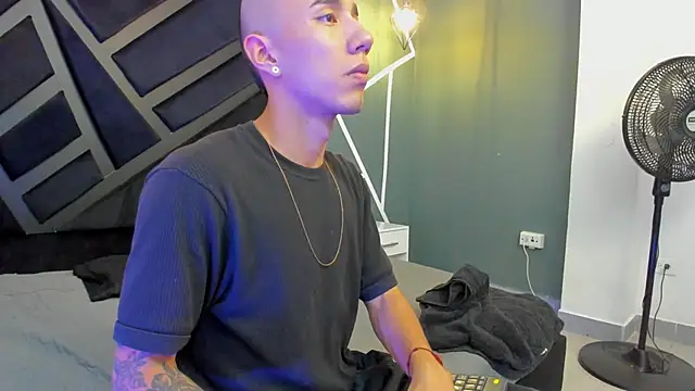 Justin Lakee online show from 09/22/25, 11:18