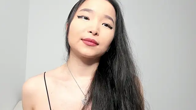 Soyun Mia online show from 05/19/26, 01:17
