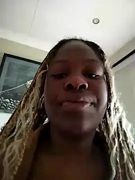 Snapshot of DarkBerryDiamondX chatting on 09/11/25, 10:04 DarkBerryDiamondX online show from 09/11/25, 10:04