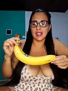 kariciasecreta online show from 04/01/26, 01:39