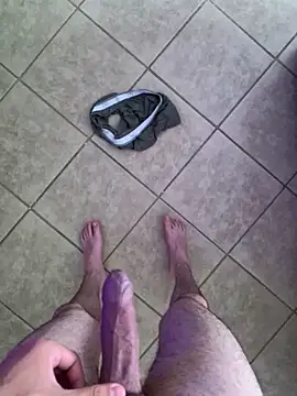 pitudo1313wuero online show from 10/28/25, 10:12