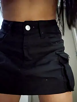 Snapshot of Liarmosca21 chatting on 11/26/25, 01:39 Liarmosca21 online show from 11/26/25, 01:39