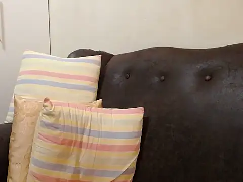 bustylaura4u online show from 10/25/25, 03:51