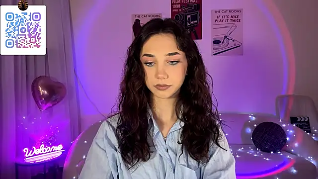LinaMour online show from 05/25/26, 10:27