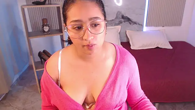 Thais Miss online show from 09/09/25, 12:48