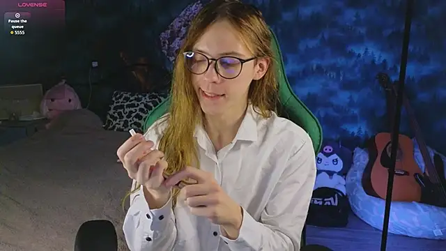 artass2 online show from 10/27/25, 04:22