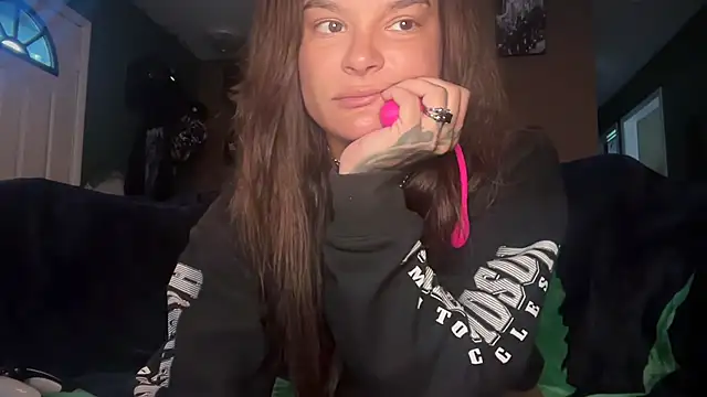 Snapshot of Trippie_hippies1313 chatting on 09/10/25, 12:27 Trippie hippies1313 online show from 09/10/25, 12:27