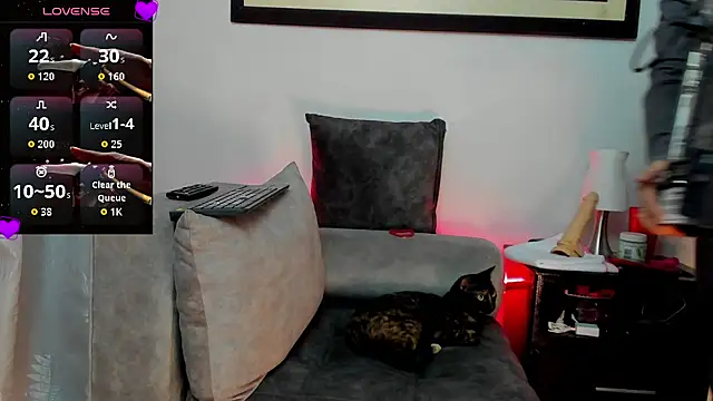 BrendaRousee online show from 09/11/25, 02:33