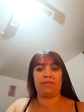 Snapshot of isabella931054 chatting on 09/09/25, 03:55 isabella931054 online show from 09/09/25, 03:55