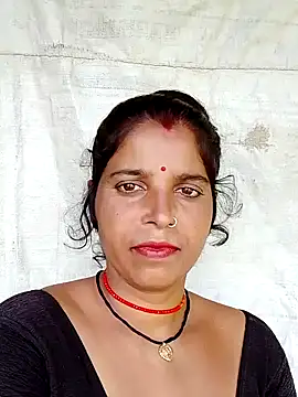 Manvi tyagi online show from 09/15/25, 09:20