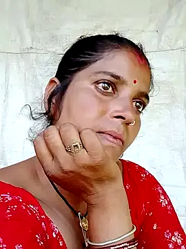 Manvi tyagi online show from 09/16/25, 09:21