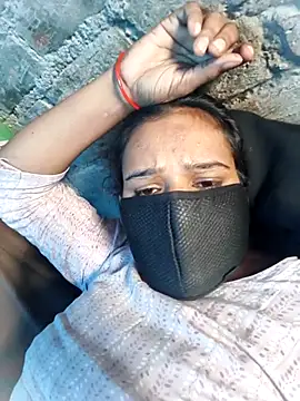 Manvi tyagi online show from 10/06/25, 11:40