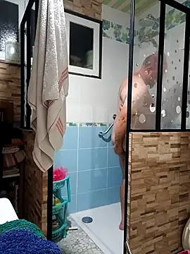 Snapshot of JPB052 chatting on 10/03/25, 04:48 JPB052 online show from 10/03/25, 04:48