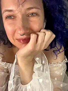 Snapshot of Kitty_Kisss chatting on 11/10/25, 07:35 Kitty Kisss online show from 11/10/25, 07:35