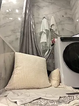 Snapshot of Kitty_Kisss chatting on 12/03/25, 11:14 Kitty Kisss online show from 12/03/25, 11:14