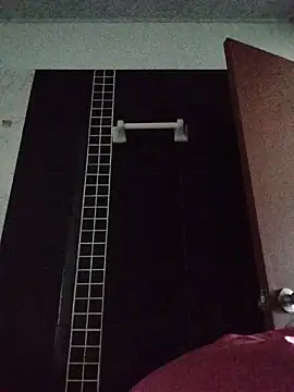 Eva Clark01 online show from 11/21/25, 12:04