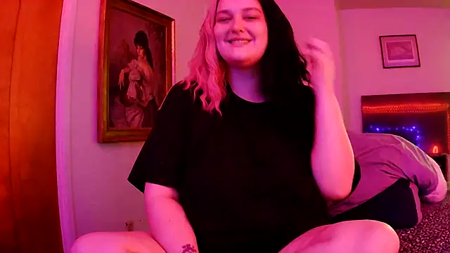 Snapshot of Princessblazed444 chatting on 09/17/25, 04:08 Princessblazed444 online show from 09/17/25, 04:08