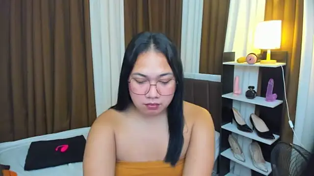 TsUncutKaren online show from 10/11/25, 05:17