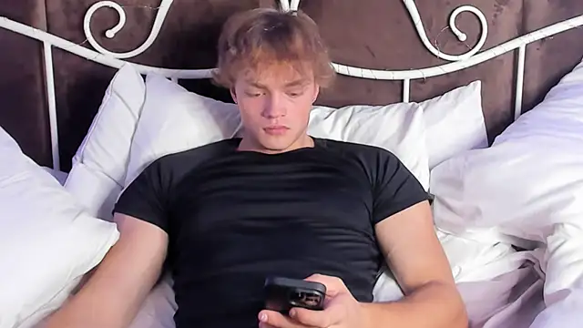 ChaseMuscular online show from 10/01/25, 10:32