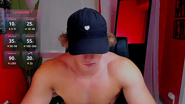 Snapshot of ChaseMuscular chatting on 12/05/25, 10:46 ChaseMuscular online show from 12/05/25, 10:46