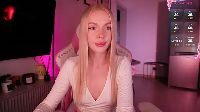 Snapshot of baby_bon chatting on 09/27/25, 11:37 baby bon online show from 09/27/25, 11:37