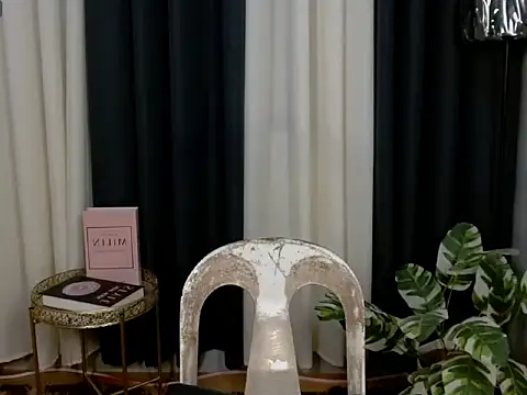 Kiethmadison Miller online show from 09/14/25, 08:46