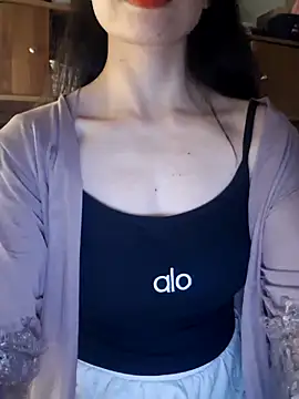 Snapshot of LazdyLy chatting on 10/22/25, 01:44 LazdyLy online show from 10/22/25, 01:44