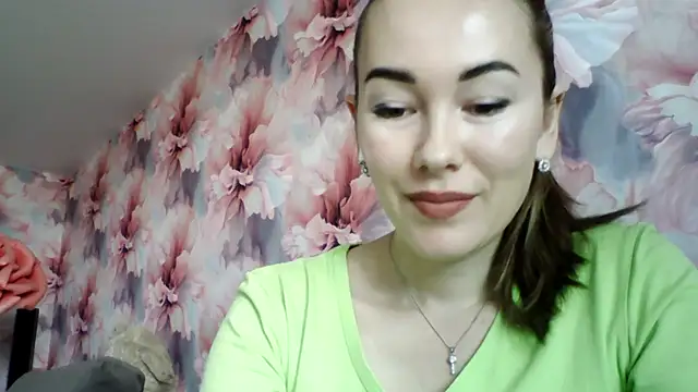 Sovaee online show from 10/05/25, 06:34