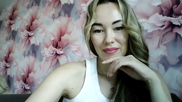 Sovaee online show from 10/06/25, 10:02